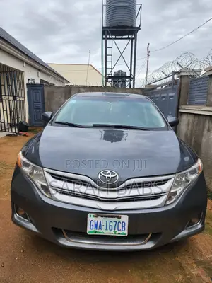 Toyota Venza AWD 2010 Gray