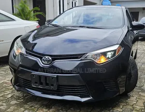 Toyota Corolla LE Premium 4dr Sedan (1.8L 4cyl CVT) 2016 Black