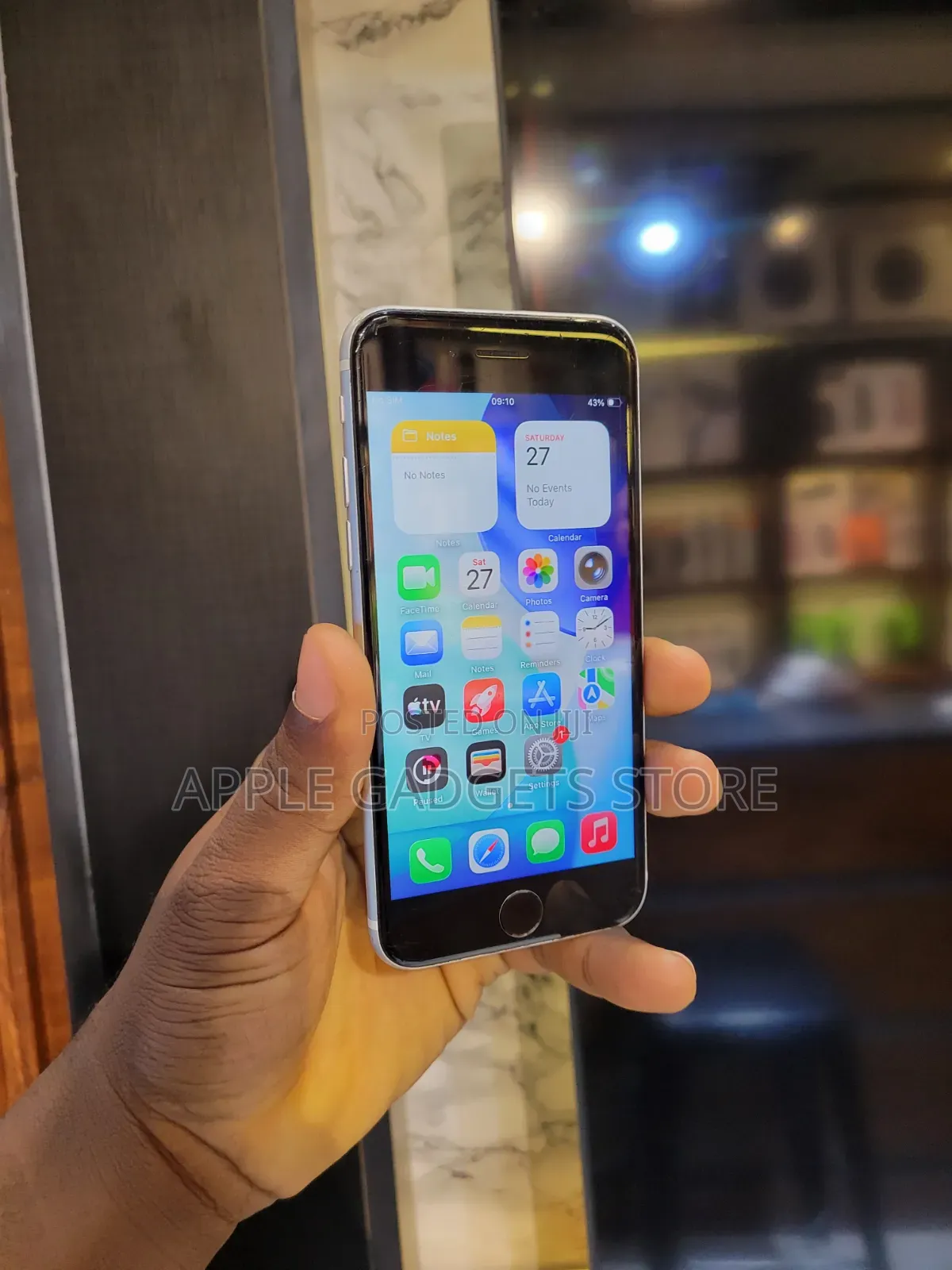 Apple iPhone SE 64 GB White