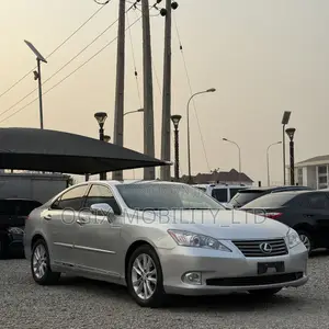 Lexus ES 350 2010 Silver