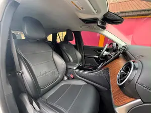 Mercedes-Benz GLC-Class GLC 300 2024 White