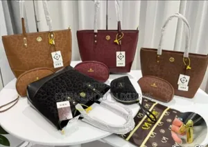 Classique Tote Bags