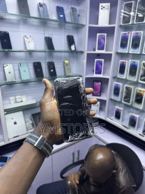 Apple iPhone 11 64 GB Black