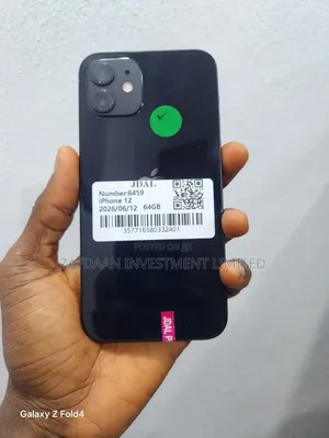 Apple iPhone 12 64 GB Black