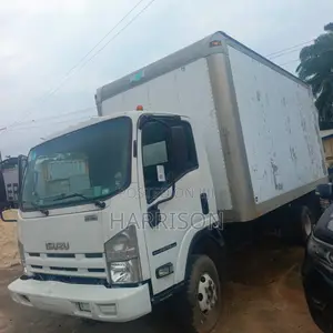 Isuzu 10 Ton Truck