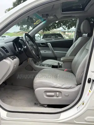 Toyota Highlander 2010 White