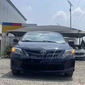 Toyota Corolla LE 4dr Sedan (1.8L 4cyl 4A) 2011 Blue