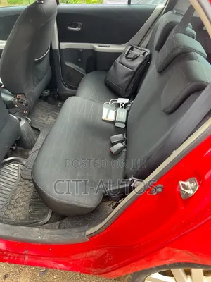 Toyota Yaris 2008 Red