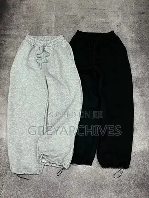 Sweatpants/Sweatshorts
