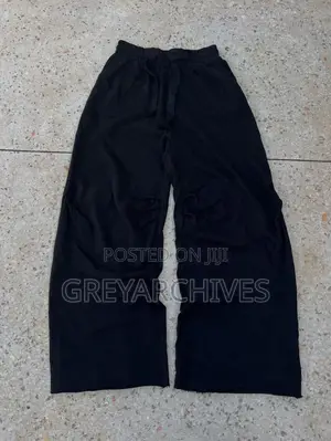 Sweatpants/Sweatshorts