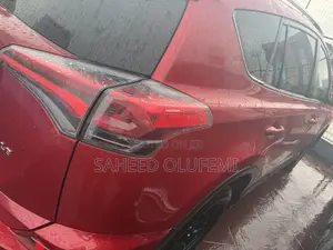Toyota RAV4 2018 Red