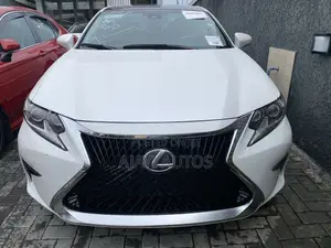 Lexus ES 350 FWD 2016 White