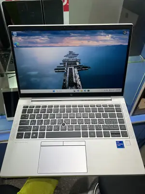 Laptop HP EliteBook 840 G8 16GB Intel Core i7 SSD 512GB