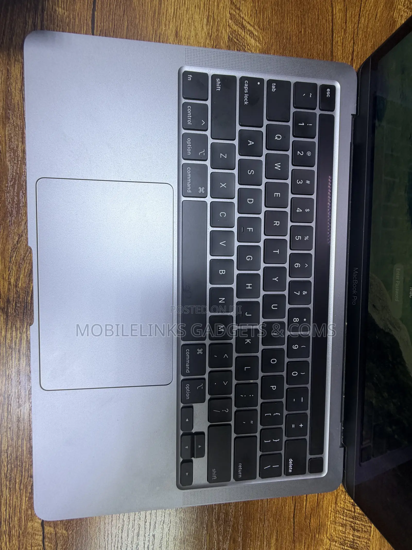Laptop Apple MacBook Pro 2020 32GB Intel Core i7 SSD 1T