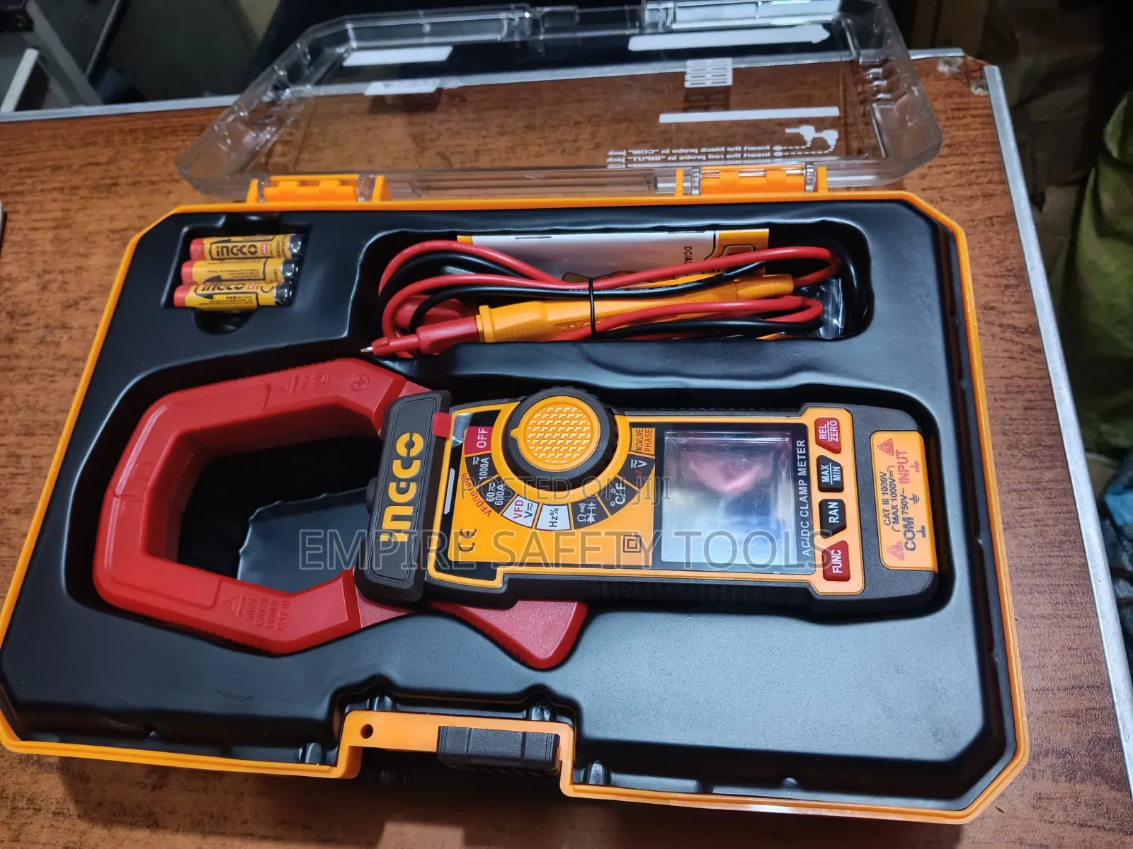 Ingco Ac/Dc 1000a Clamp Meter