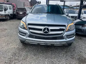 Mercedes-Benz GL-Class GL450 4MATIC 4dr SUV AWD (4.7L 8cyl Turbo 7A)