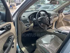 Mercedes-Benz GL-Class GL450 4MATIC 4dr SUV AWD (4.7L 8cyl Turbo 7A)
