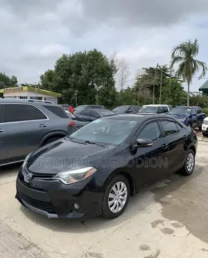 Toyota Corolla 2015 Black