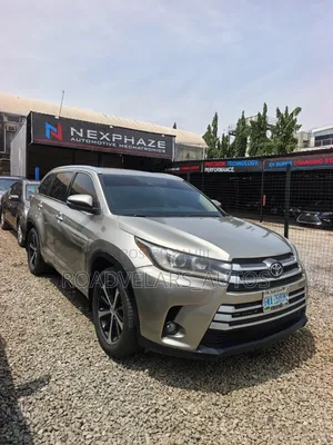 Toyota Highlander 2014 Gold