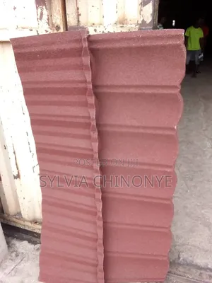 Red Bond High Grade Stone Coated Roofing Sheets With 50 Years Warran
