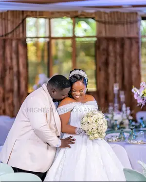 Luxury Off-Shoulder Sparkly Bridal Ballgown
