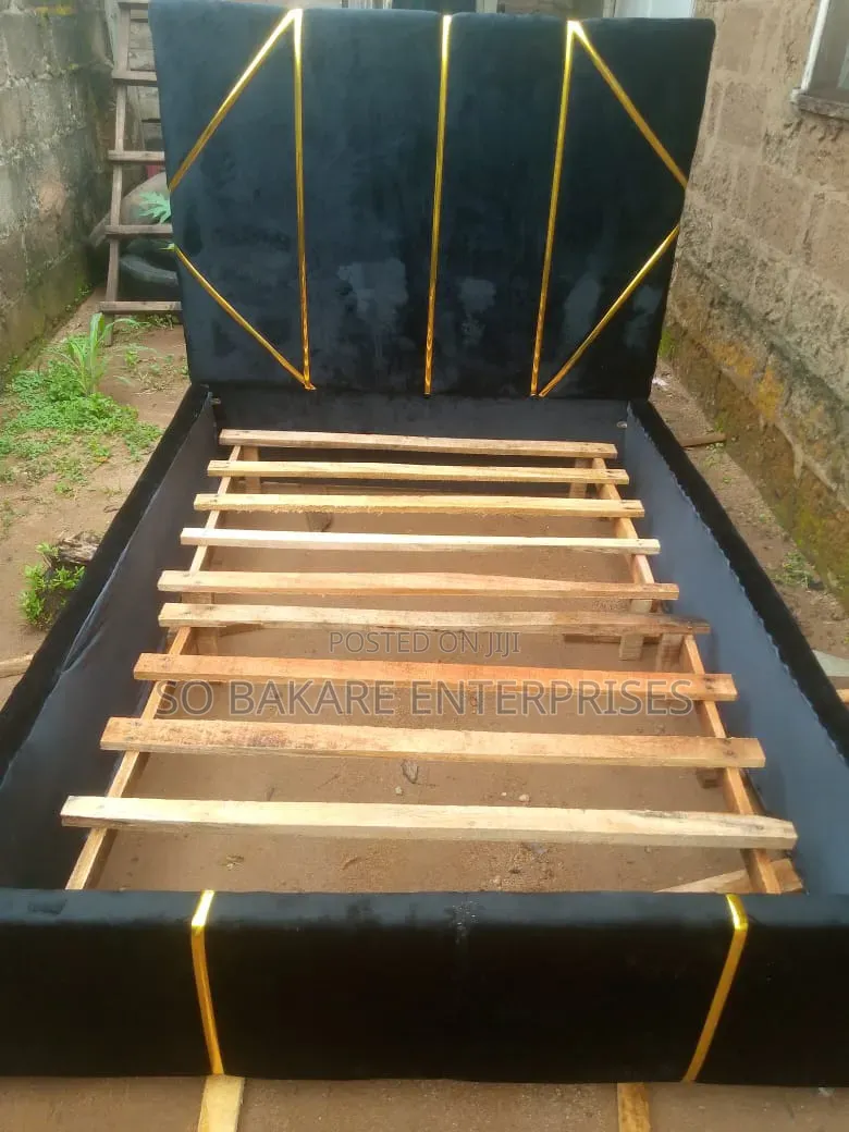 4 and Half Bedframe