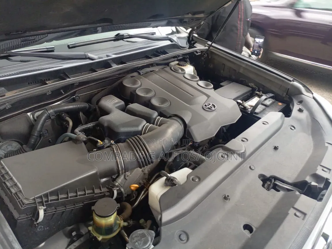 Toyota 4-Runner 2011 Gray