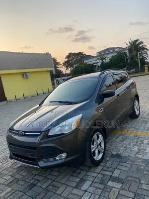 Ford Escape 2016 Gray