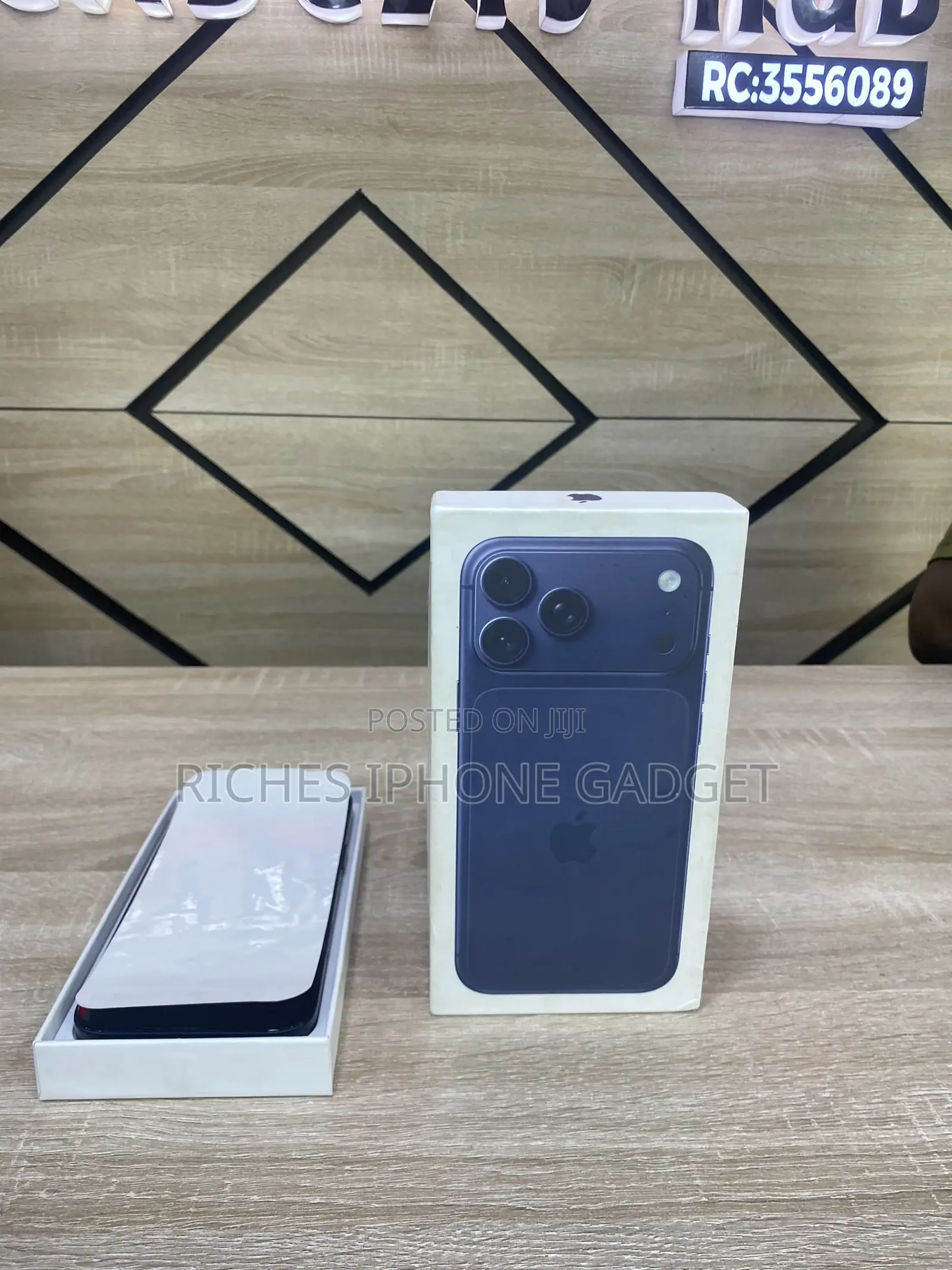 Apple iPhone 17 Pro Max 1 TB Blue