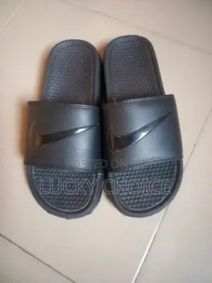 Nike Slip on Casual
