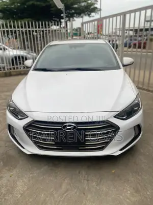 Hyundai Elantra 2018 White