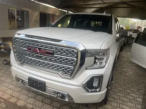 GMC Yukon XL 2021 White