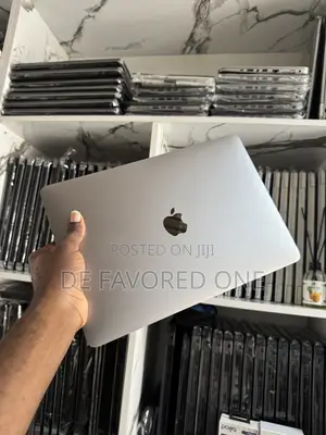Laptop Apple MacBook Pro 2020 M1 8GB Apple M1 SSD 256GB
