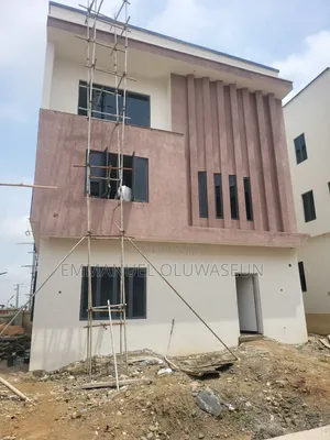 5bdrm Duplex in Guzape District for sale