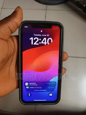 Apple iPhone XR 64 GB Black