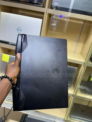 Laptop MSI GP66 LEOPARD 10UG 16GB Intel Core i7 SSD 512GB