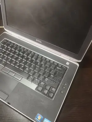 Laptop Dell Latitude 5400 4GB Intel Core i7 HDD 256GB