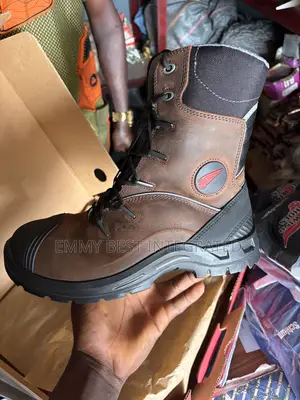 Red Wing Petroking Safety Boots