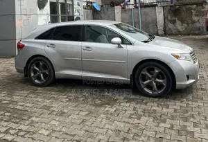 Toyota Venza LE 2012 Gray