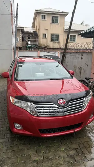 Toyota Venza LE 2009 Red