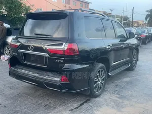 Lexus LX 570 2012 Black