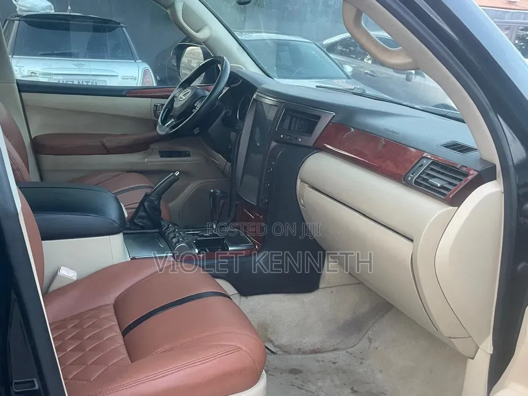 Lexus LX 570 2012 Black
