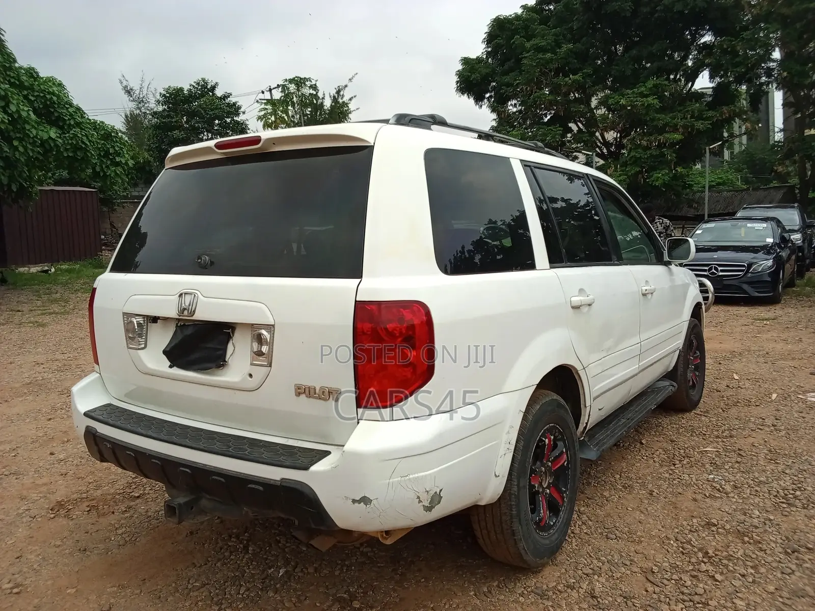 Honda Pilot 2003 White