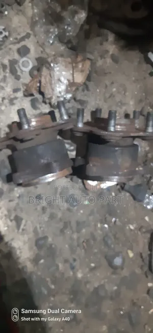Back Hub Infiniti Fx35 2006 Model