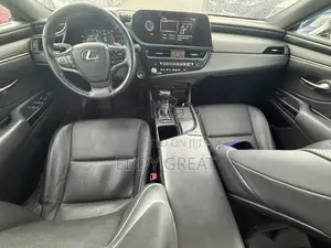 Lexus ES 350 Base 2022 Black