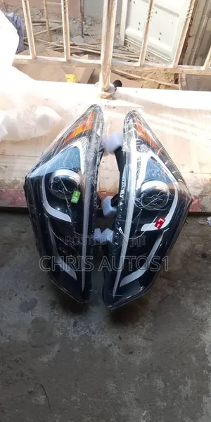 Replacement Headlight for Hyundai Santa Fe 2017