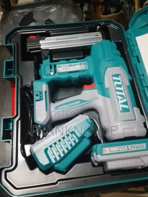 Total Tcbnli3508 Lithium -iron Cordless Brad Nailer