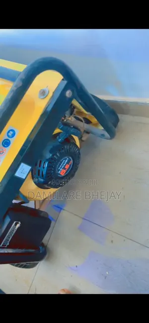 Senwei 2.8kva Automatic With Keys, Battery, Tyres and Handle
