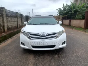 Toyota Venza 2010 White