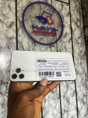 Apple iPhone 11 Pro Max 64 GB White